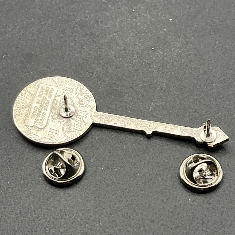 Hard Rock Cafe Nashville Tennessee Banjo Lapel Hat Pin‎